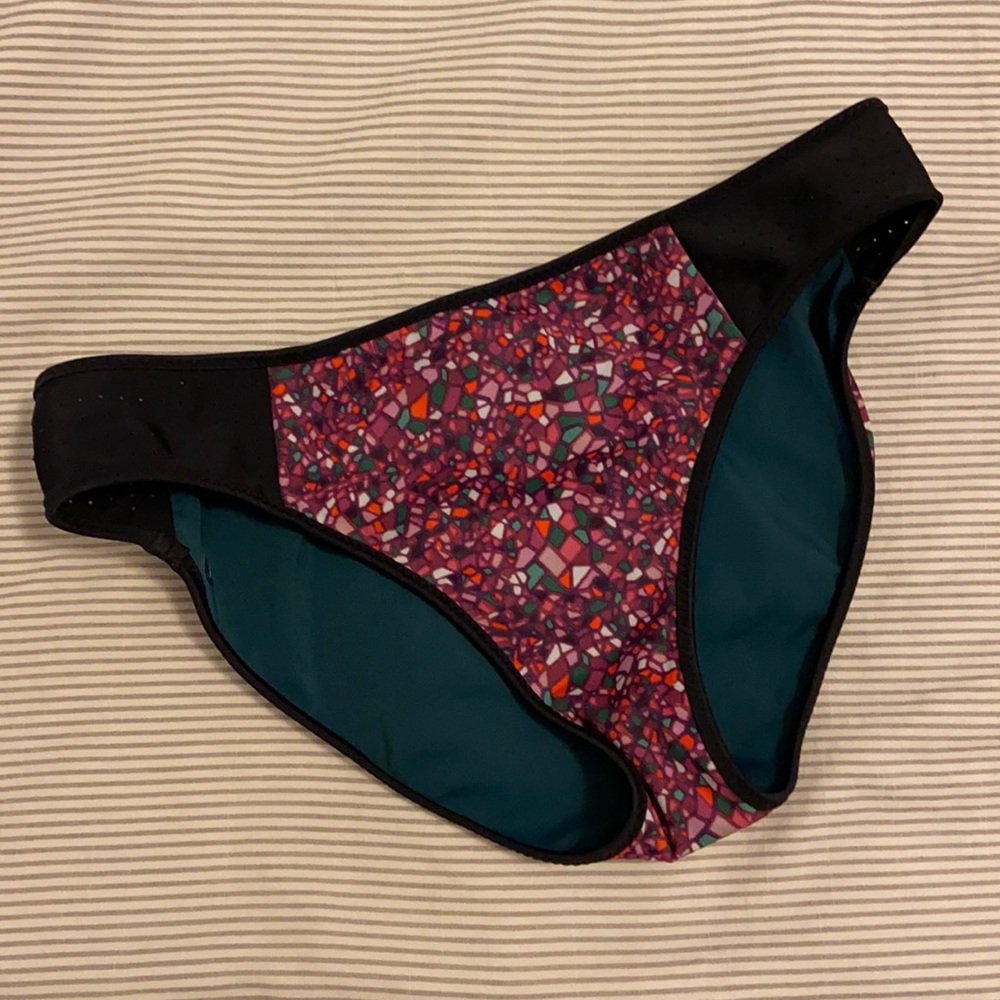 Lululemon Reversible Bikini Bottoms